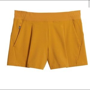Athleta textured brooklyn short
